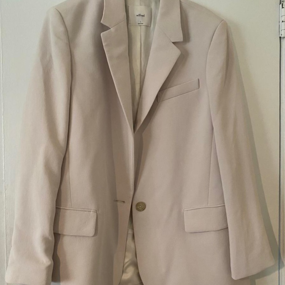 ARITZIA blazer size large